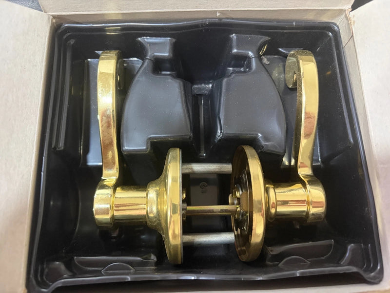 Kwikset 200LL Lido Passage Leverset | Left Handed | Polished Brass 92001-188