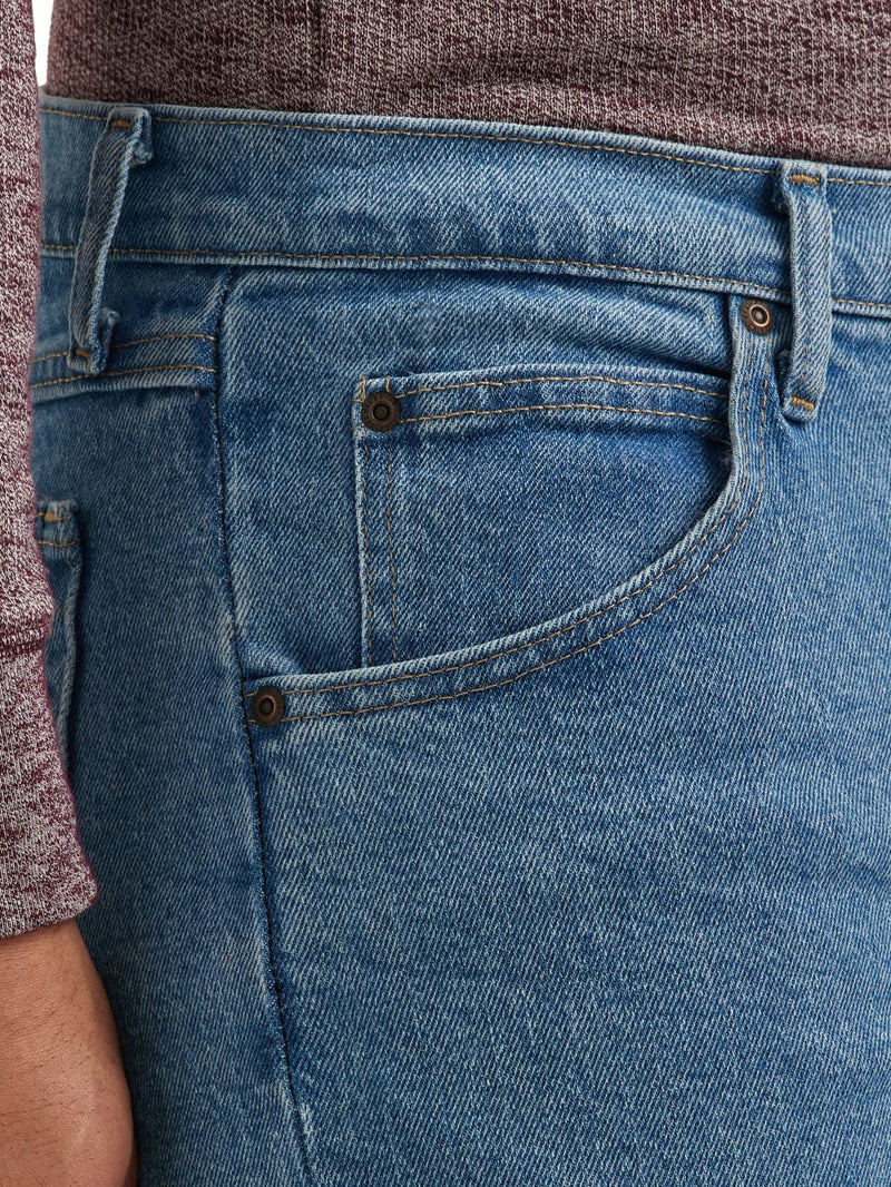 Wrangler Authentics Men's Classic 5-Pocket Regular Fit Jean, Light Stonewash Flex, 40W X 32L